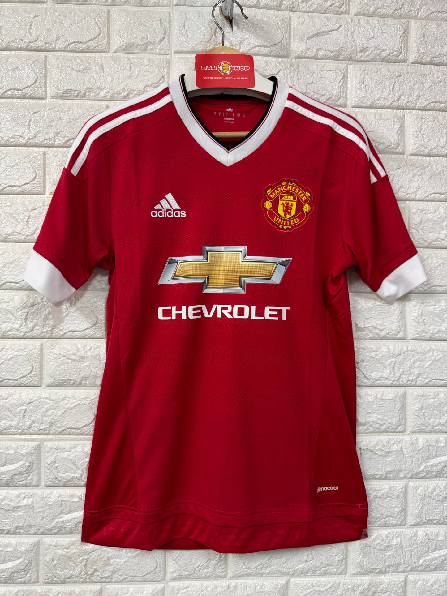 2015-16  曼聯主場球衣