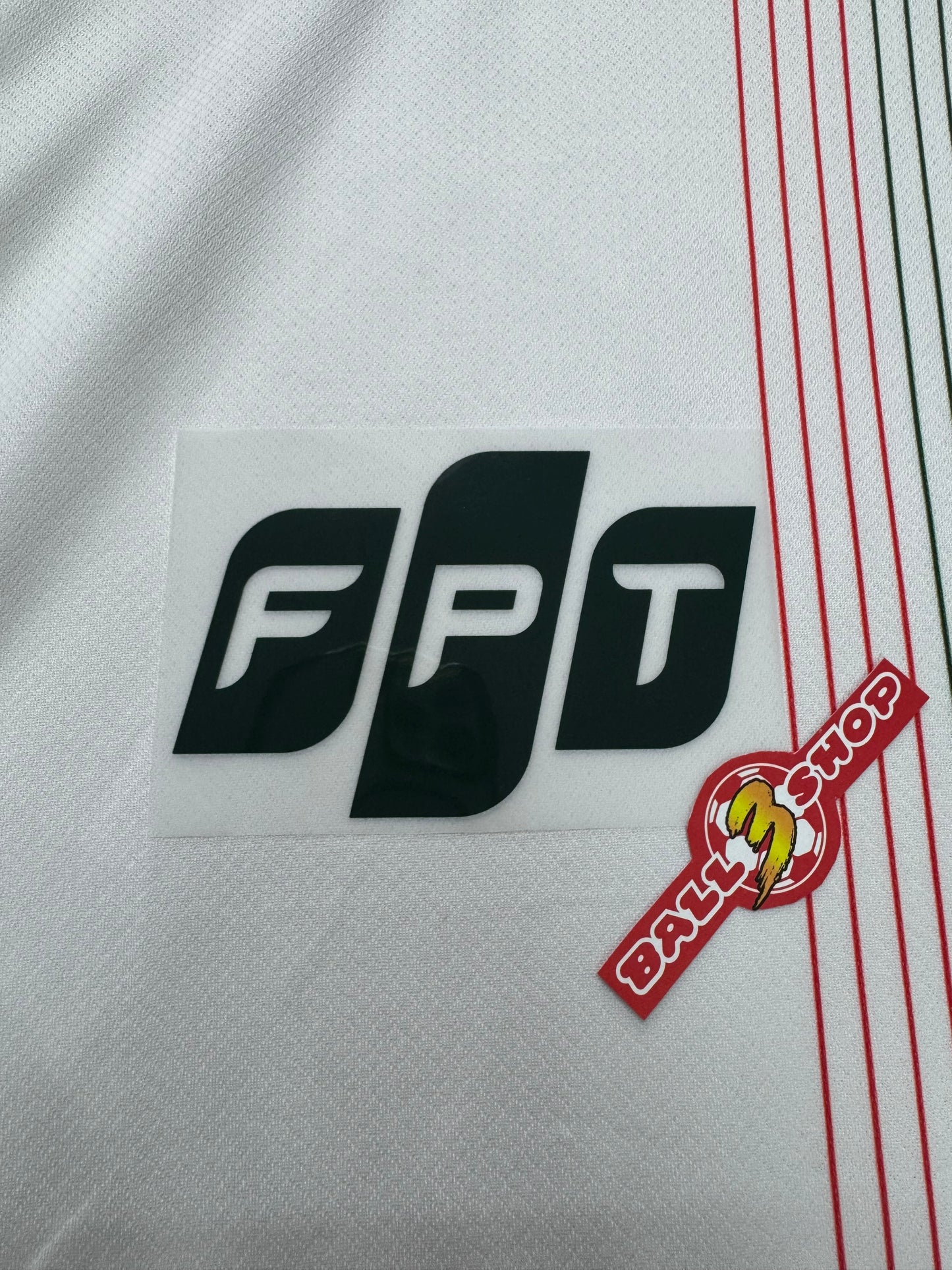 2025-26  車路士 FPT 廣告