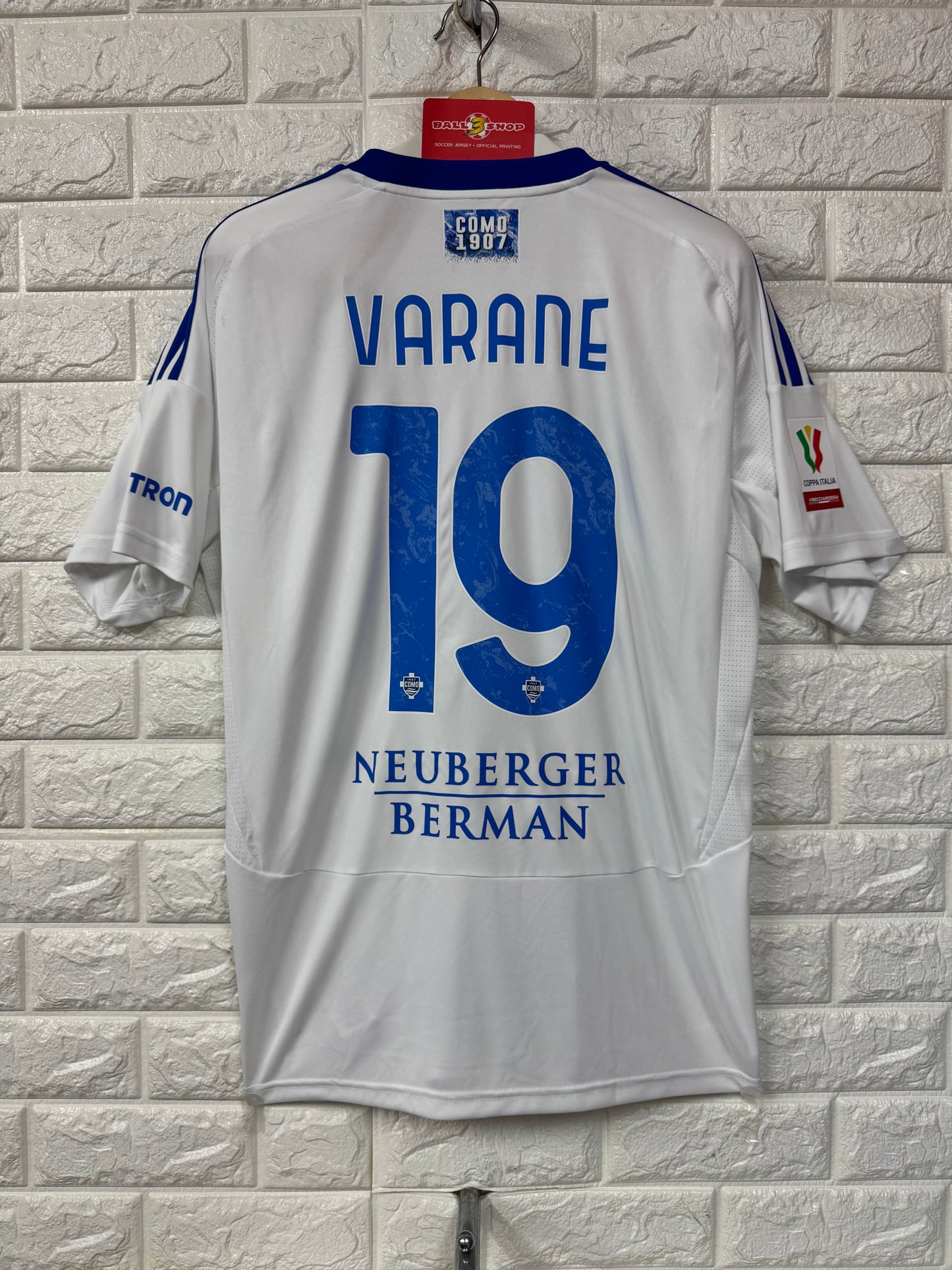 2024-25 科莫作客 19 VARANE 意大利杯球衣