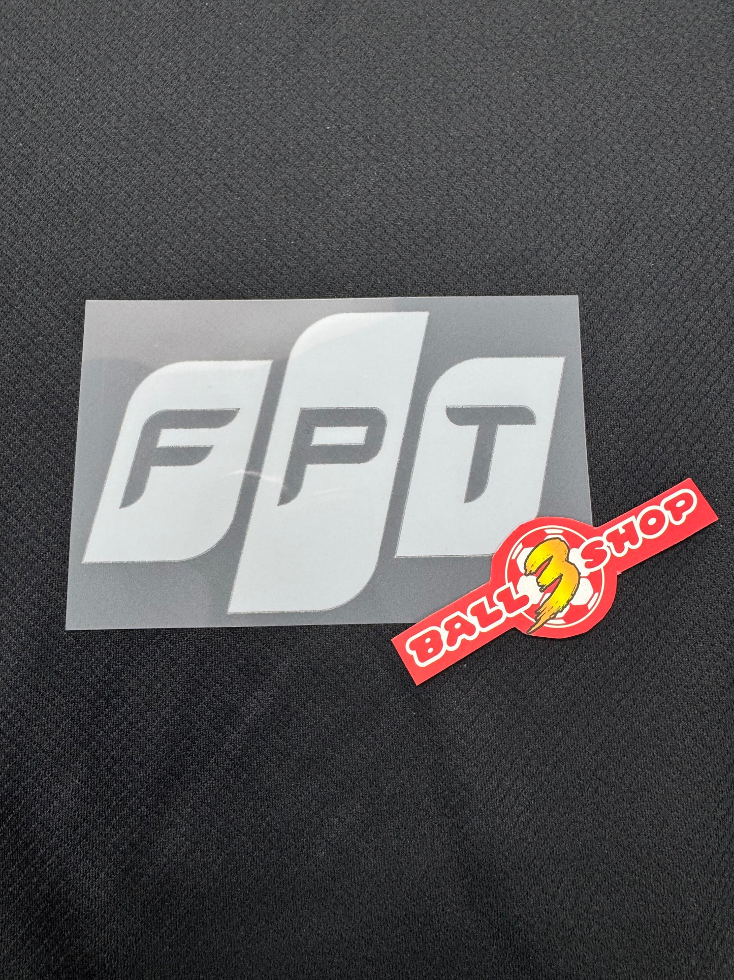 2025-26  車路士 FPT 廣告