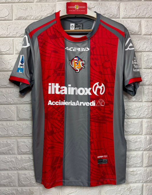 2025-26 克雷莫納主場球衣